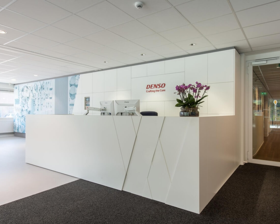 maatwerk receptiebalie wit