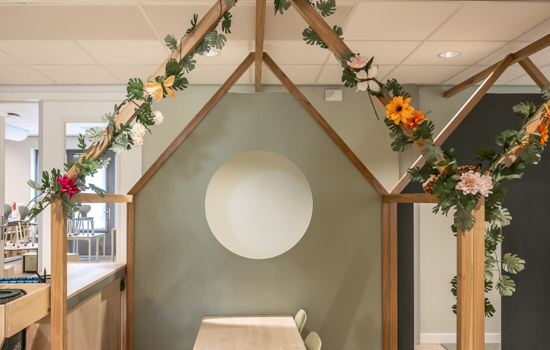 groen en eiken leerplein huisje voor basisschool