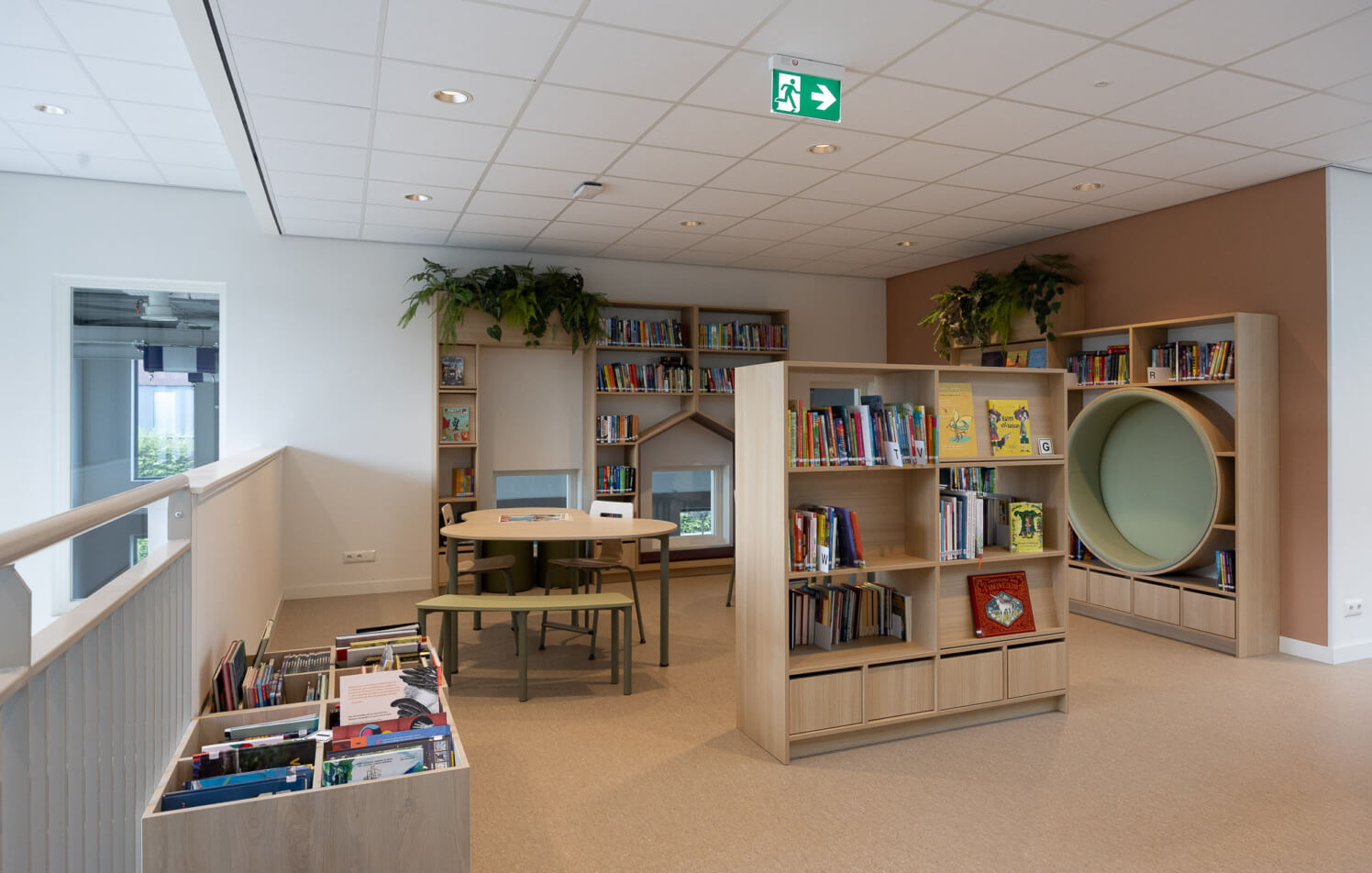 maatwerk bibliotheek kasten voor onderwijsinstelling