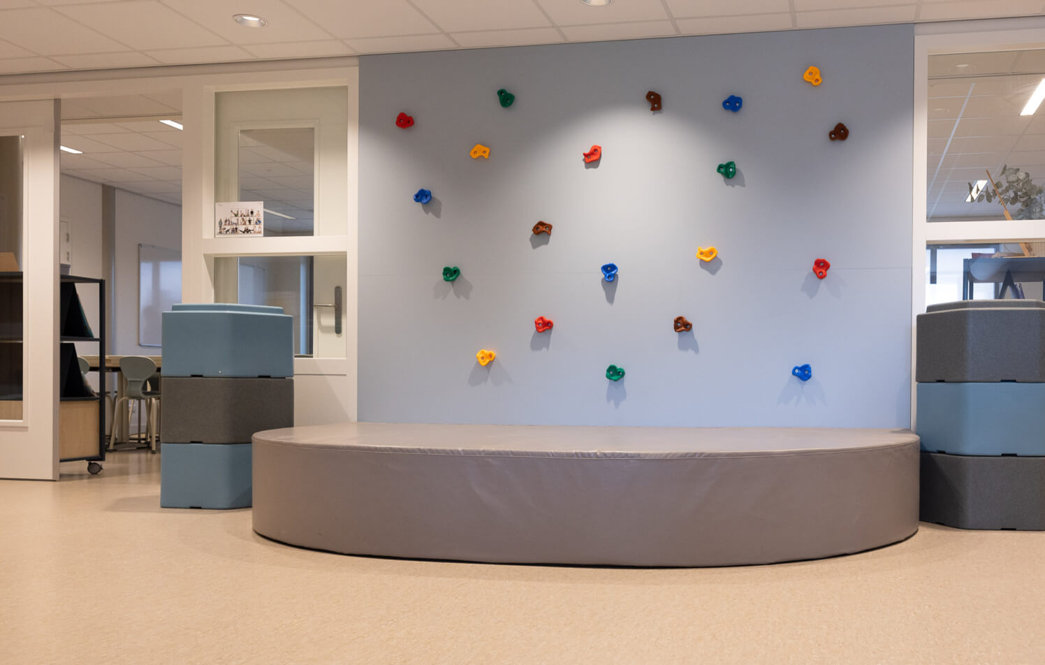 speelwand voor onderwijsinstelling